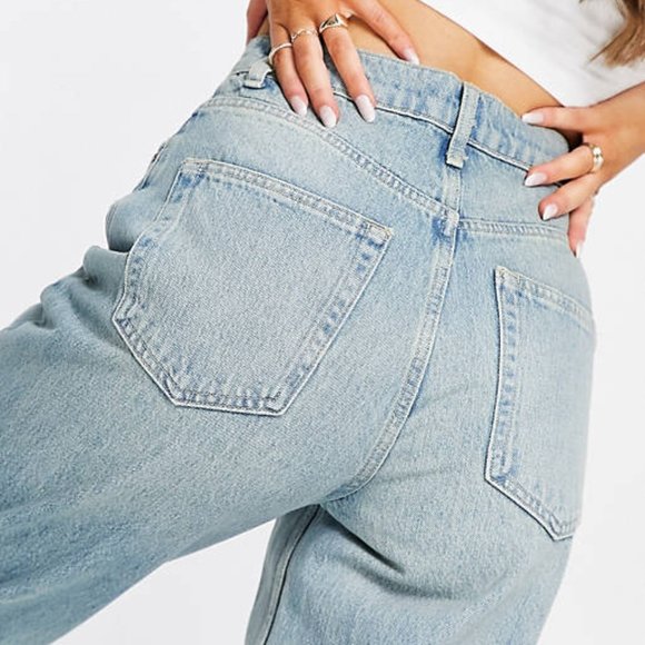 ASOS DESIGN high rise 'slouchy' mom jean in vintage midwash - Picture 4 of 5